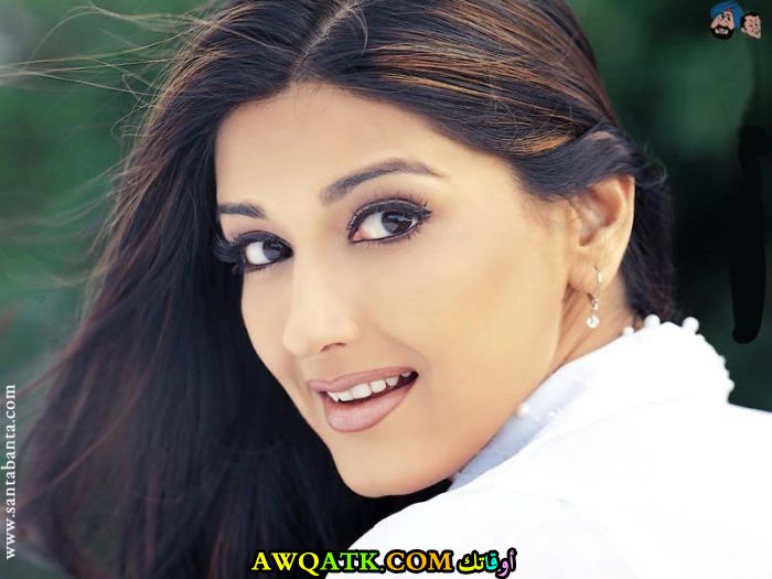 أحلى وأروع بوستر للفنانة الهندية الجميلة سونالي بندر