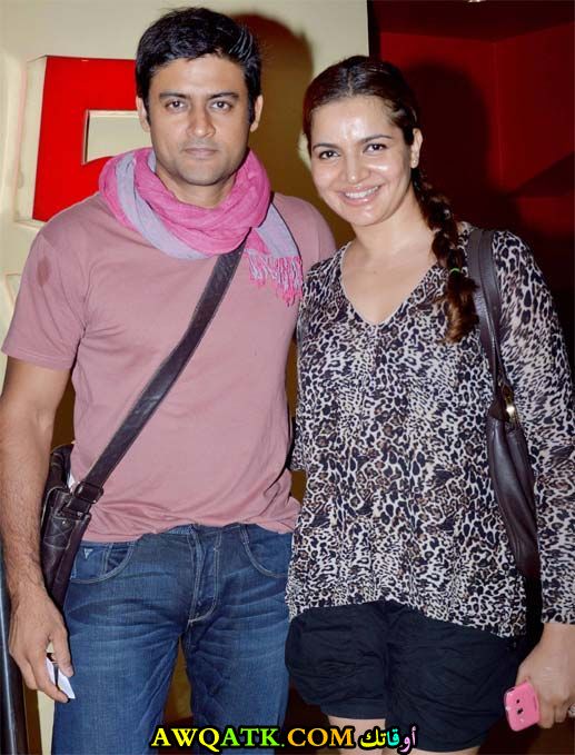 أجمل صورة للفنانة شويتا كاواترا وزوجها