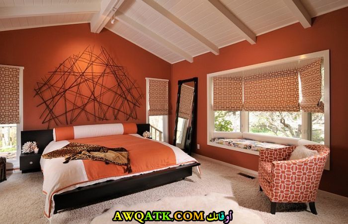 غرفة نوم برتقالية رائعة