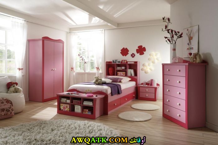 غرفة نوم جميلة جداً باللون البينك