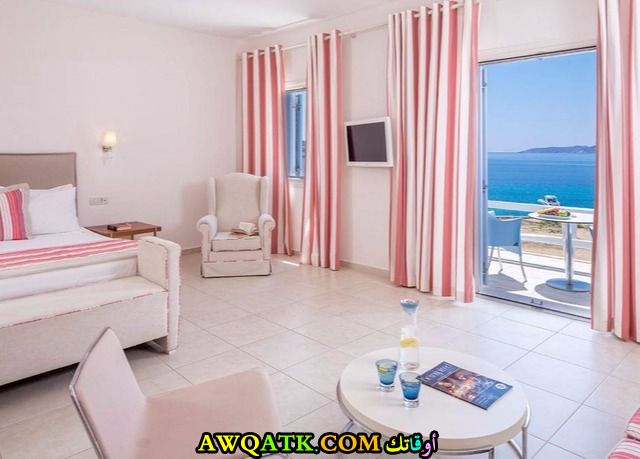 غرفة نوم باللون البينك روعة