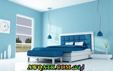 غرفة نوم رائعة باللون اللبني