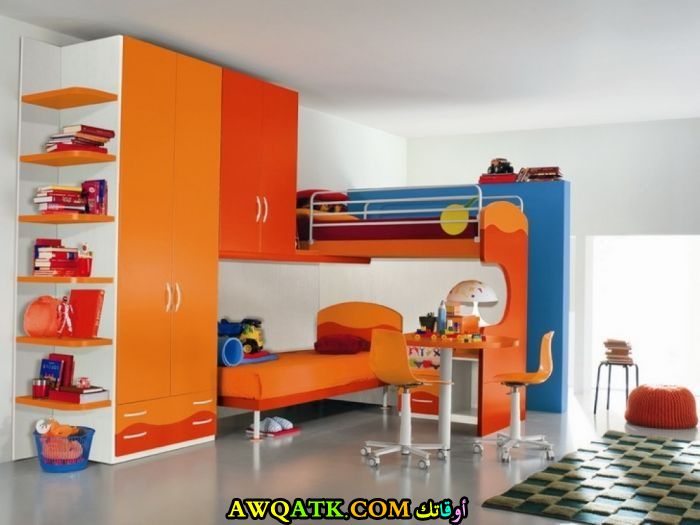 غرفة نوم برتقالية رائعة