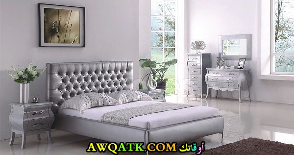 غرفة نوم باللون الفضي شيك جداً