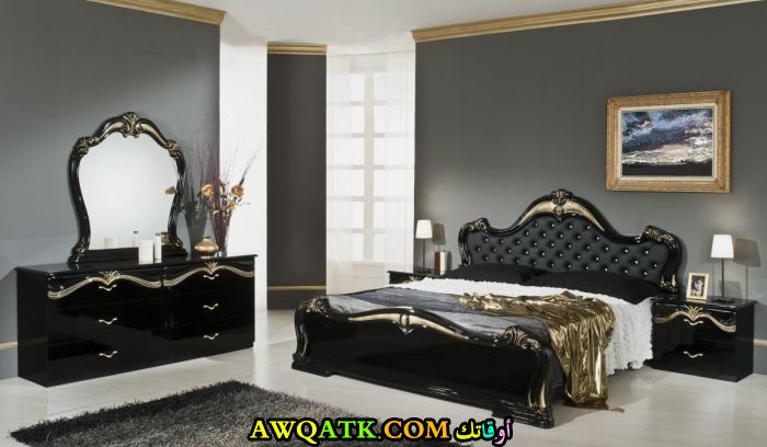 غرفة نوم سوداء شيك جداً