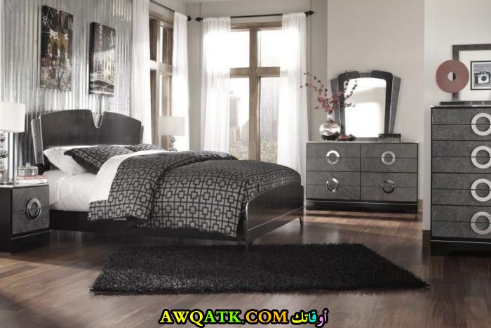 غرفة نوم باللون الرمادي شيك جداً