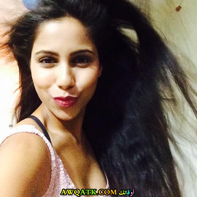 أحدث صورة للفنانة الهندية فيبها اناند