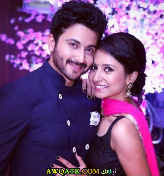 صورة الفنانة الهندية فيني ارورا وزوجها 