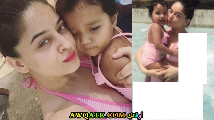 صورة روعة للفنانة ماهي فيج وبنتها