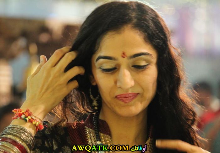 أحدث صورة للفنانة الهندية نيها ميهتا
