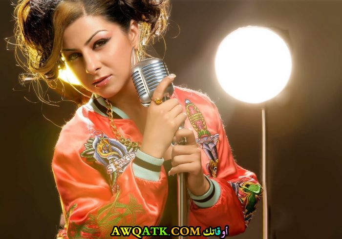 صورة روعة للفنانة هارد كاور