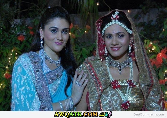 أحدث صورة للفنانة الهندية إيفا غروفر