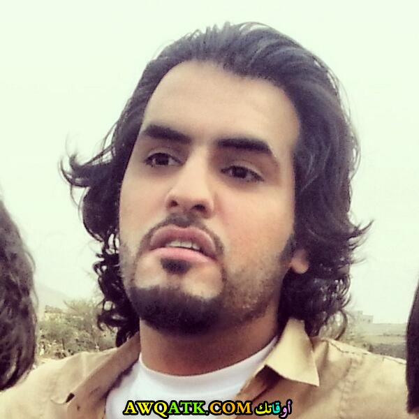 أحدث صورة للفنان السعودي بدر اللحيد