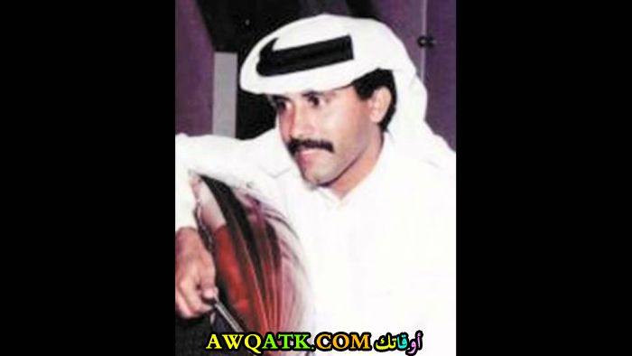 صورة قديمة ورائعة للنجم السعودي حسين قريش