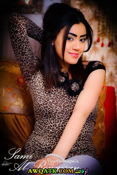 بوستر الفنانة السعودية روان العامر