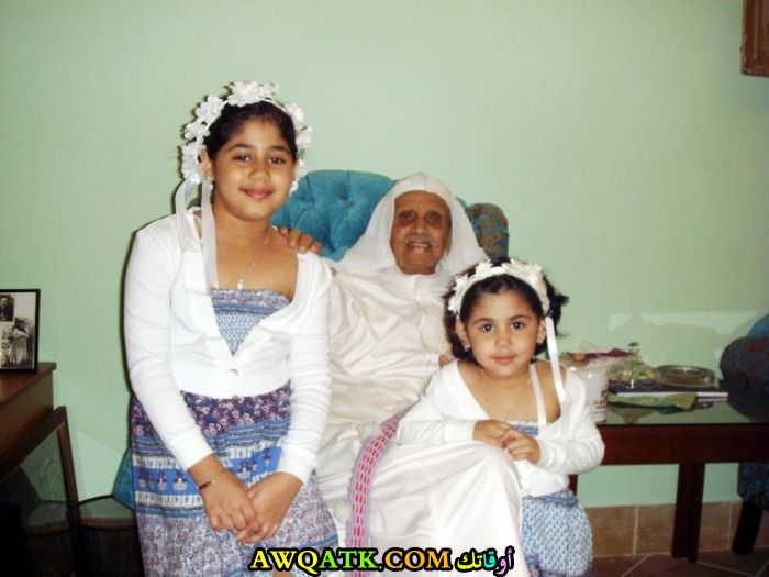 صورة جميلة للفنان طارق عبد الحكيم