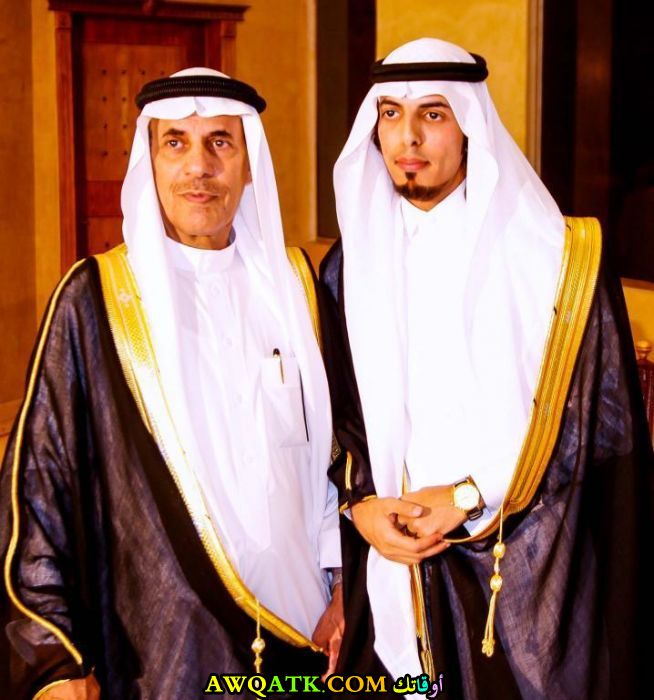 صوره للفنان عابد بلادي مع ابنه