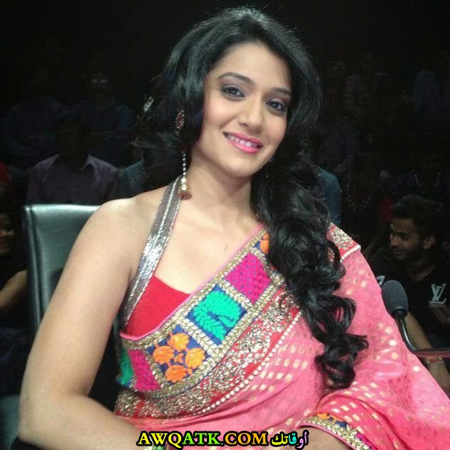 لعشاق الفنانة يورميلا كانيتكار صورة جميلة وجديدة