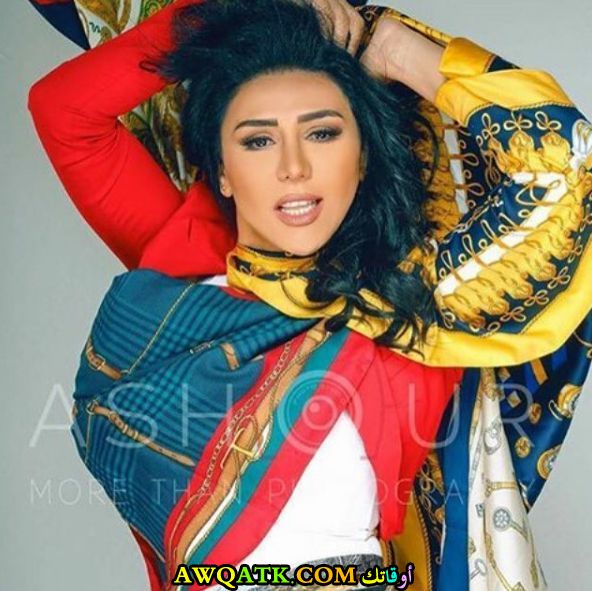 أحلى وأروع بوستر للفنانة المصرية الجميلة إيناس شيحة