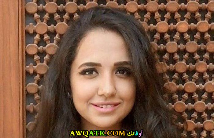 بوستر الفنانة المصرية حنان عادل