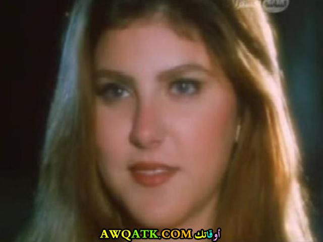 بوستر الفنانة المصرية داليا حسين