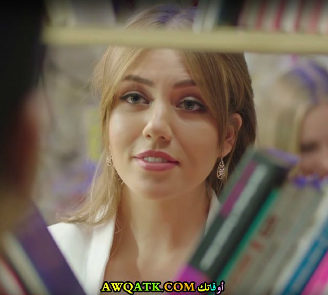 صورة روعة للفنانة رحمة حسن