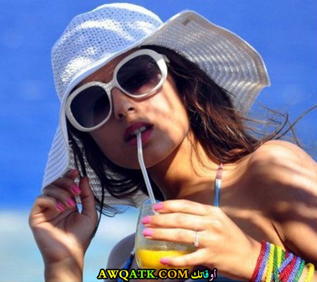 صورة روعة للفنانة ريهام أيمن
