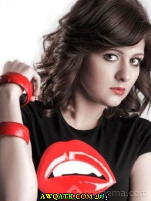 صورة روعة للفنانة شذى