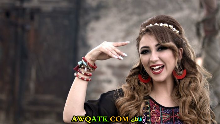 صورة روعة للفنانة آية عبد الله