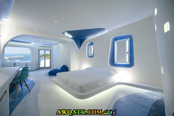 غرفة نوم بتصميم شيك جداً