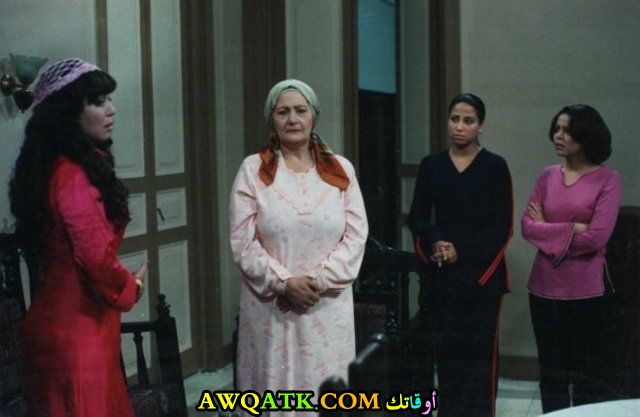 صورة روعة للفنانة فادية عكاشة