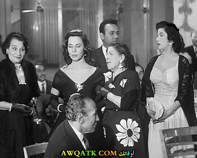 صورة روعة للفنانة فيكتوريا كوهين
