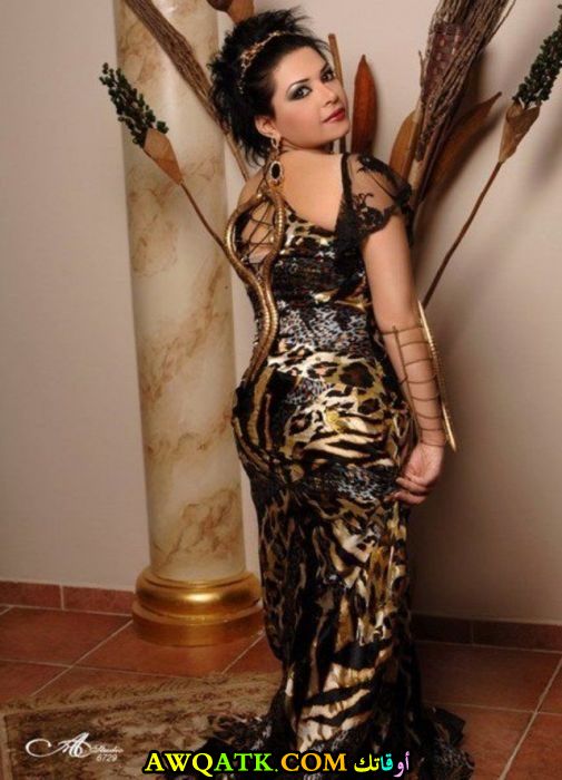 صورة للفنانة لمياء طارق