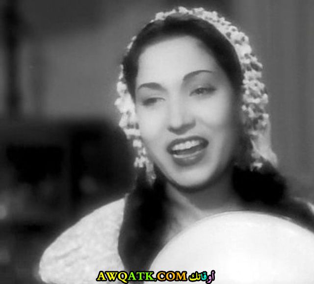 صورة روعة للفنانة لولا عبده