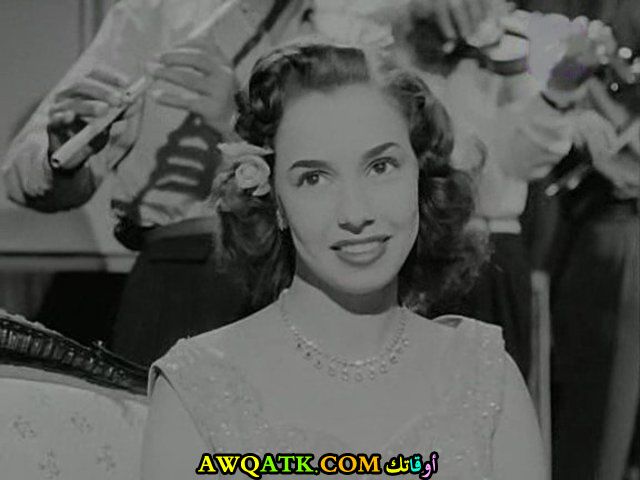 صورة قديمة للممثلة نادية جمال
