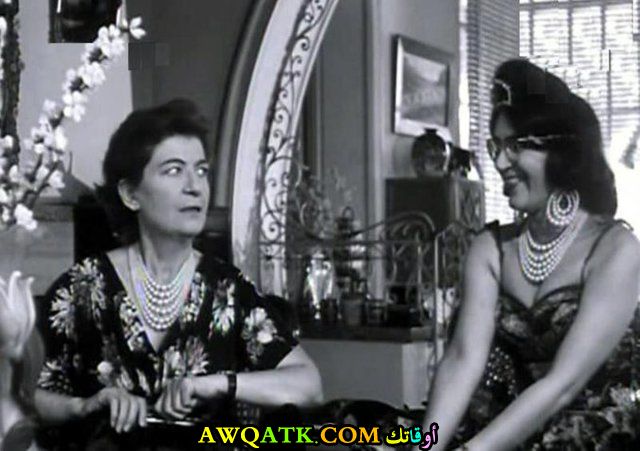صورة الفنانة المصرية نجوى سالم داخل عمل