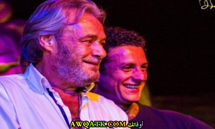 صورة للفنان أحمد الفيشاوي مع الفنان فاروق الفيشاوي