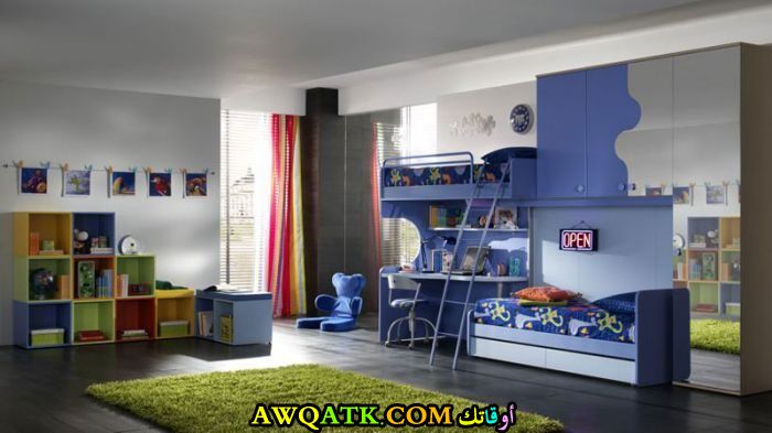 غرفة نوم لطفلين باللون الأزرق