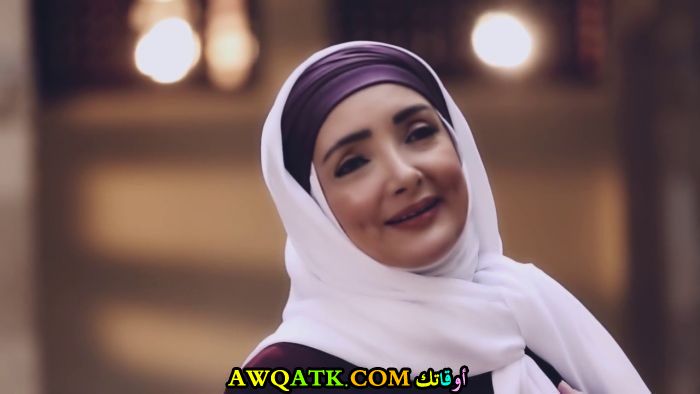 أحلى صورة للفنانة الجميلة عايدة الأيوبي بالحجاب