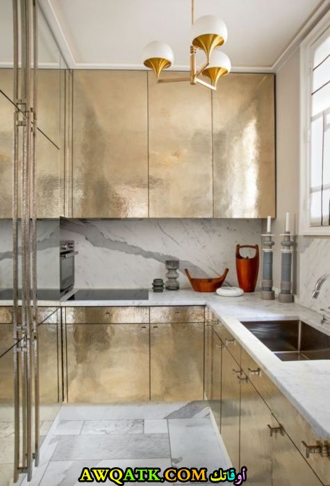 مطبخ جولدن يناسب المساحات الضيقة