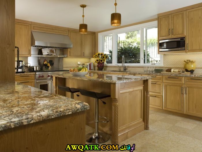 مطبخ جولدن فخم جداً وشيك