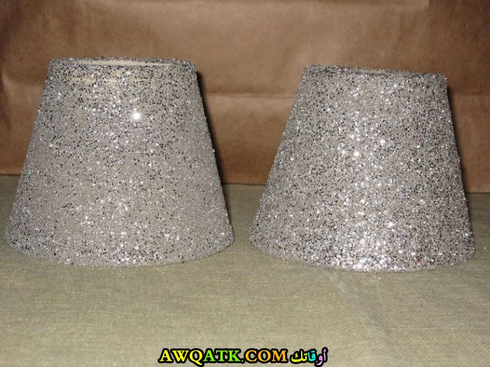 أباجورة باللون السيلفر جميلة جداً