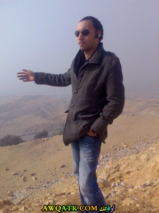 صورة رائعة للفنان طه الحكيم 