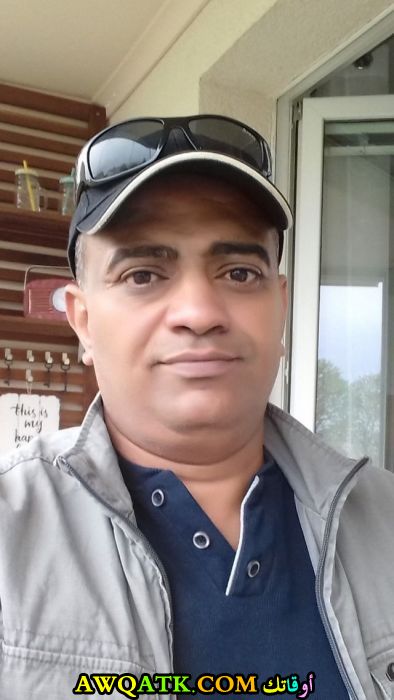 الفنان عادل السماسيري