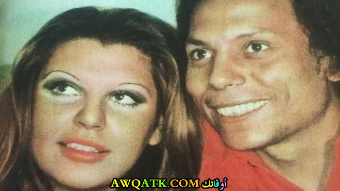 صورة الفنان عادل إمام وزوجته
