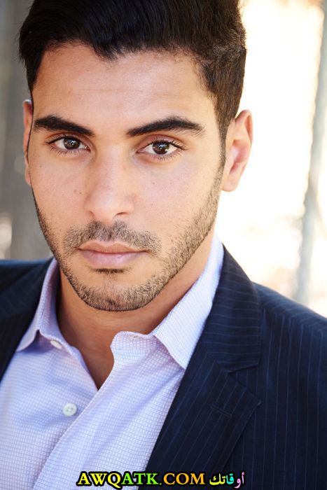 صورة للفنان كريم كامل