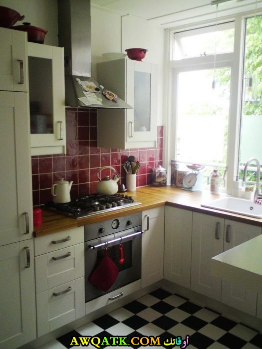 مطبخ هولندي يناسب المساحة الصغيرة