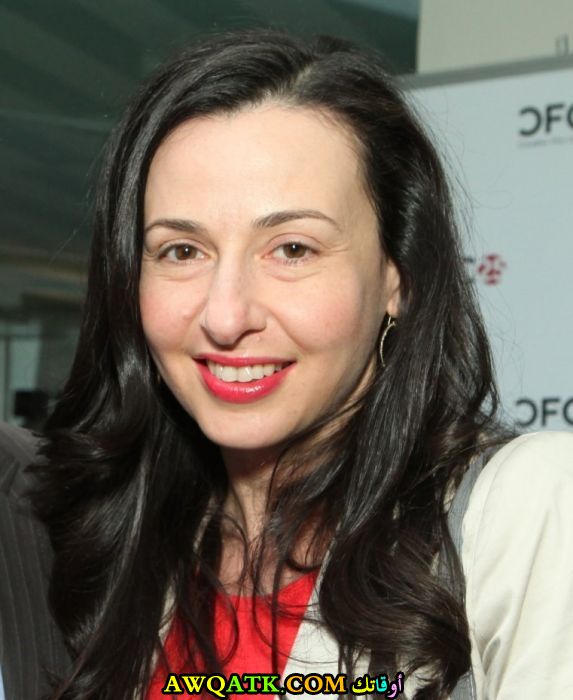 صورة الفنانة آرسينيه خانجيان