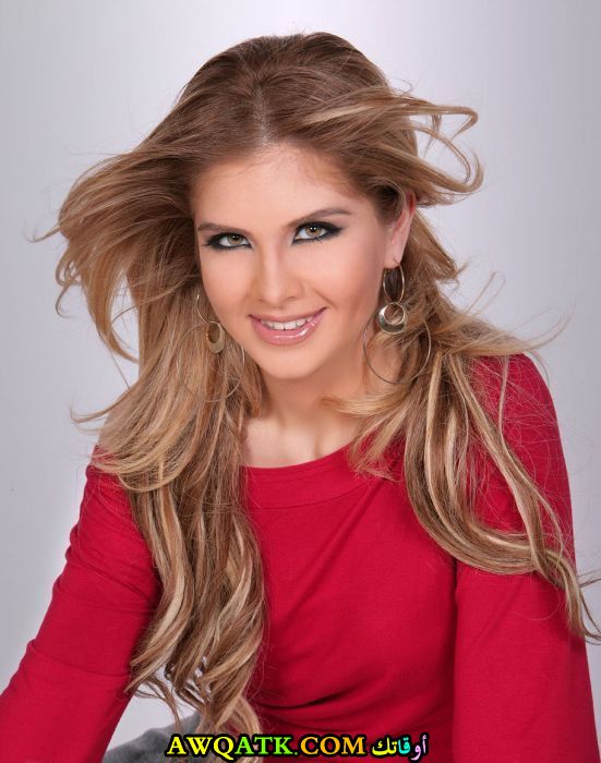 أحدث صورة للفنانة ألين لحود