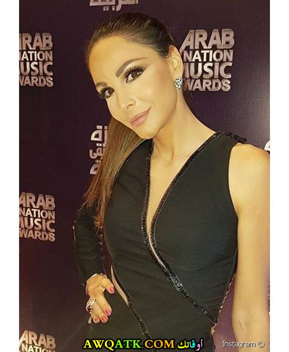 الممثلة جويل بحلق